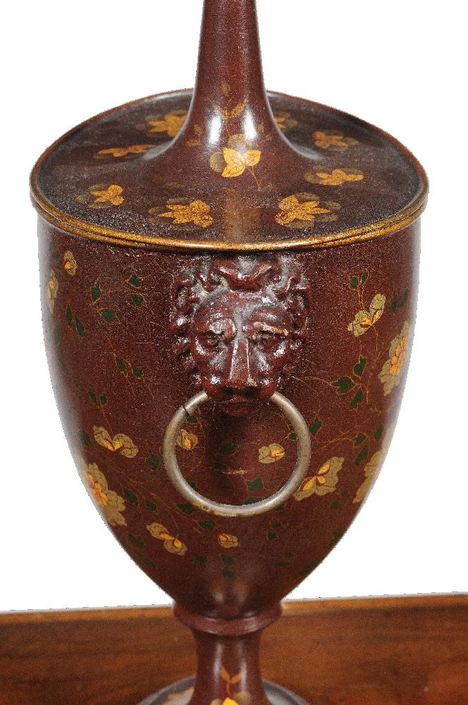 A pair of tôle peinte chestnut urns in Empire style - Image 3 of 6