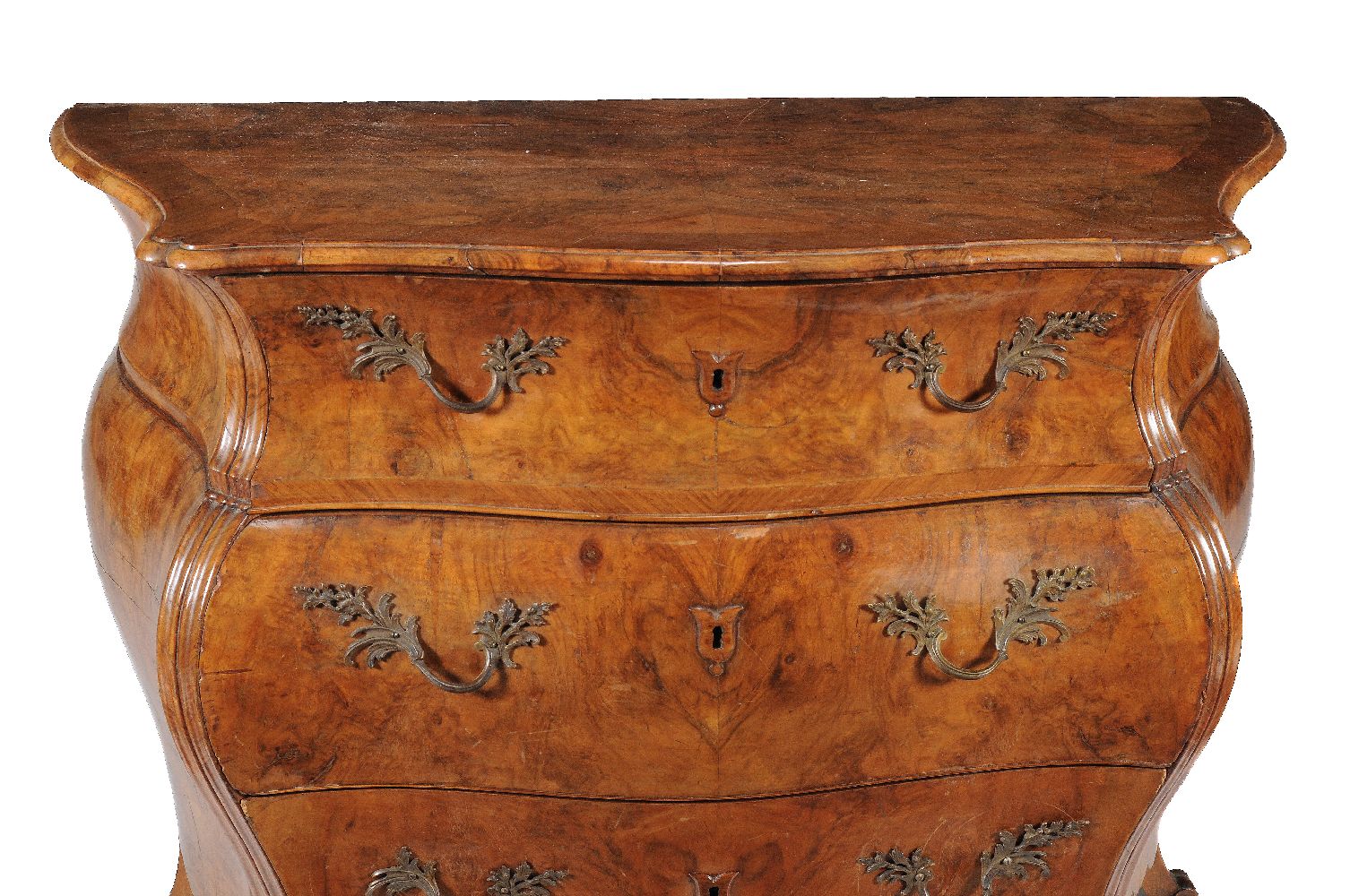 A pair of Continental figured walnut serpentine commodes - Image 4 of 7