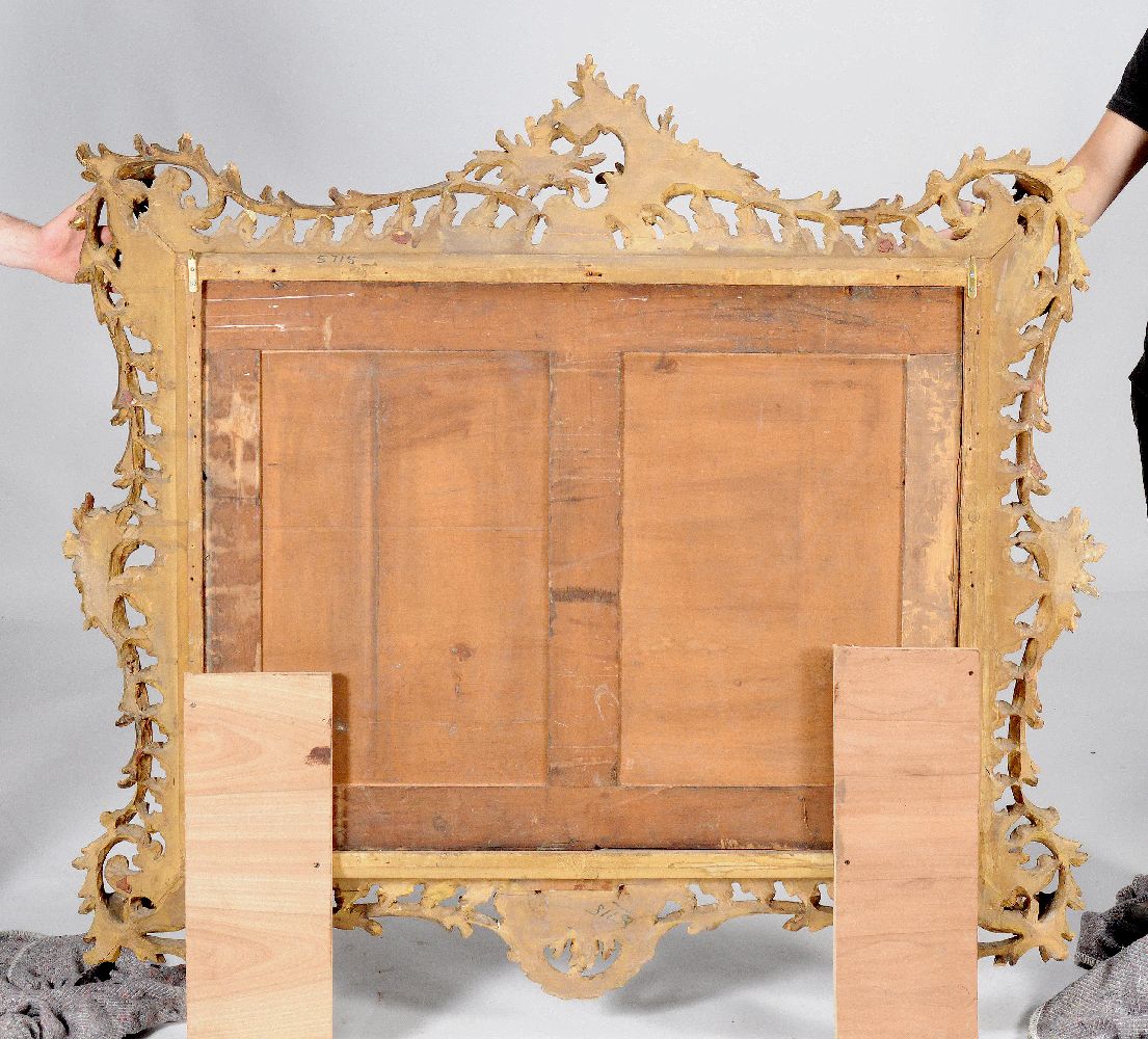 A carved giltwood wall mirror in George III style - Image 5 of 5