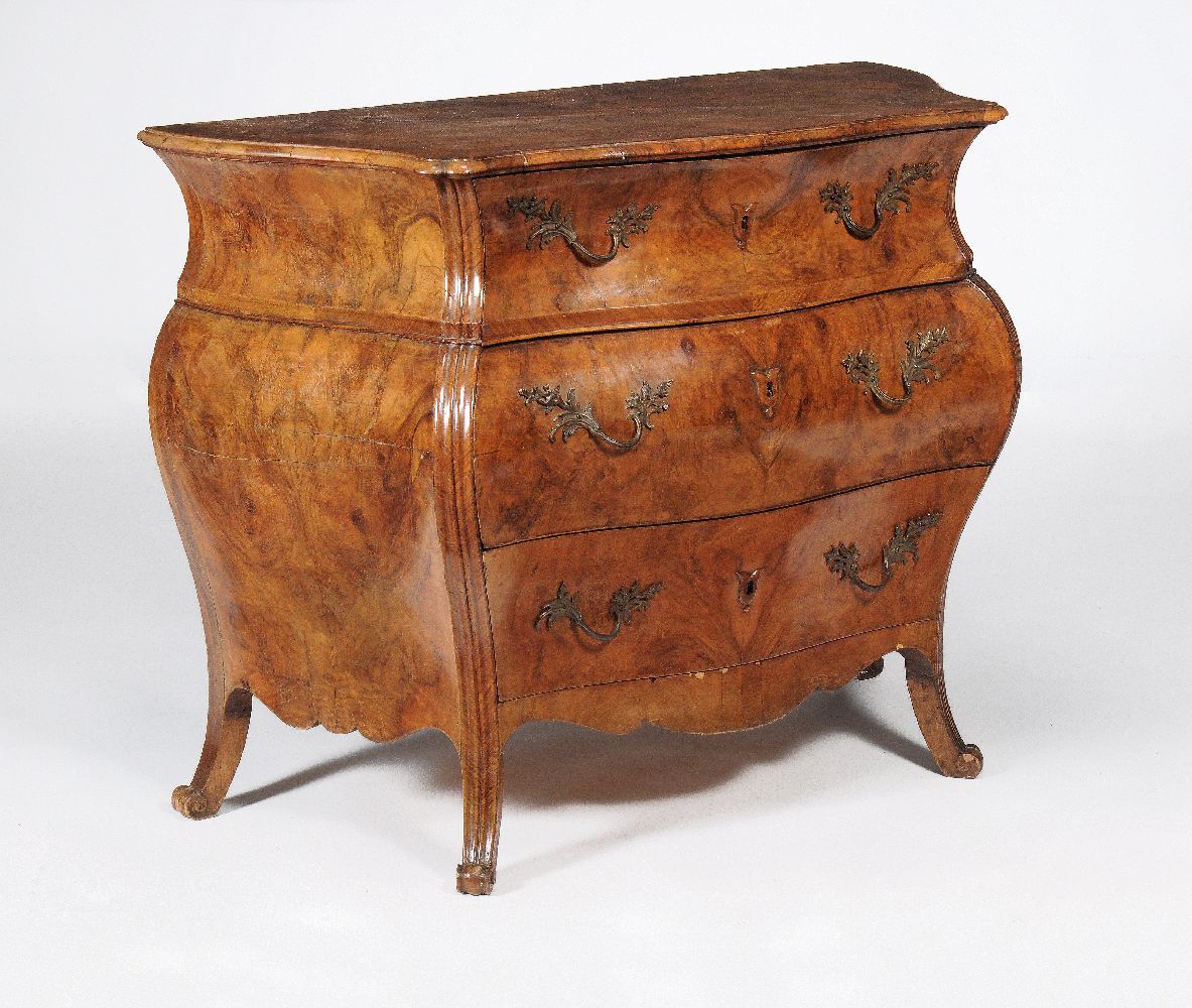 A pair of Continental figured walnut serpentine commodes - Image 2 of 7