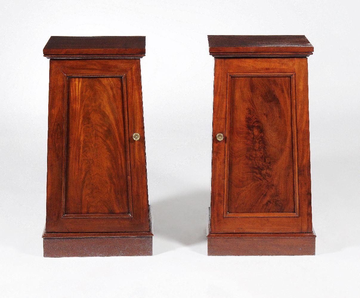 A pair of Victorian mahogany bedside cupboards - Image 2 of 3