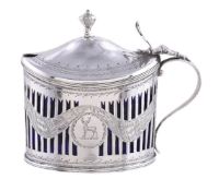 A late Victorian silver straight-sided oval mustard pot by The Goldsmiths & Silversmiths Co. (Willia