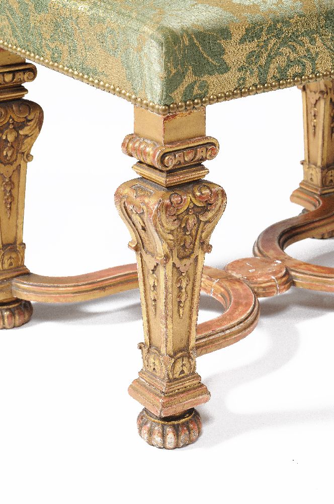 A carved giltwood stool - Image 3 of 3