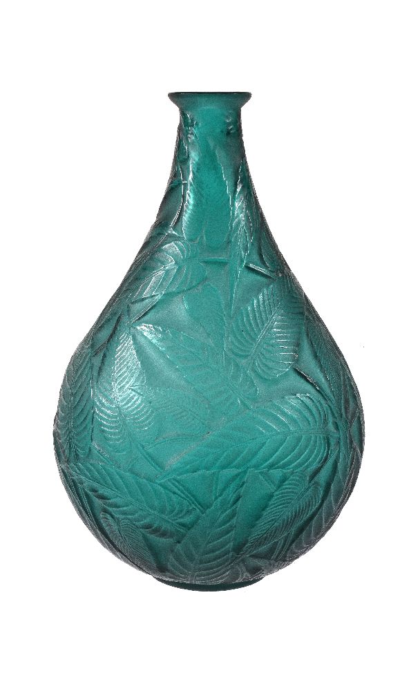 Lalique, René Lalique, Sauge, a green glass vase