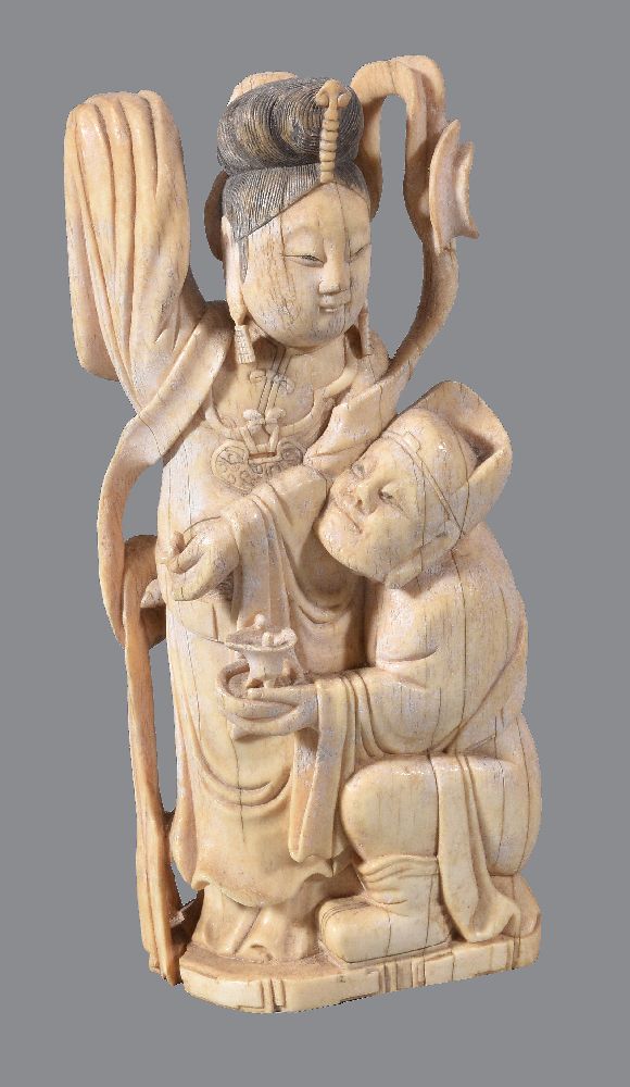 ϒ A Chinese ivory of Yang Kuei-fei