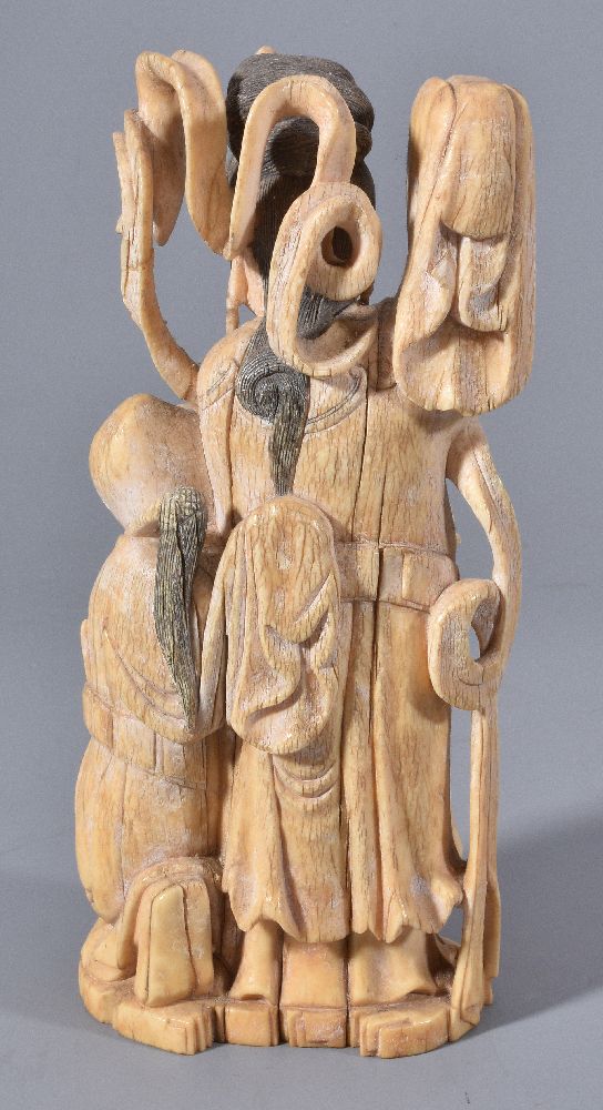 ϒ A Chinese ivory of Yang Kuei-fei - Image 2 of 3
