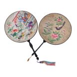 ϒ A Chinese embroidered circular 'Pien Mien' hand screen and a Chinese painted circular hand screen