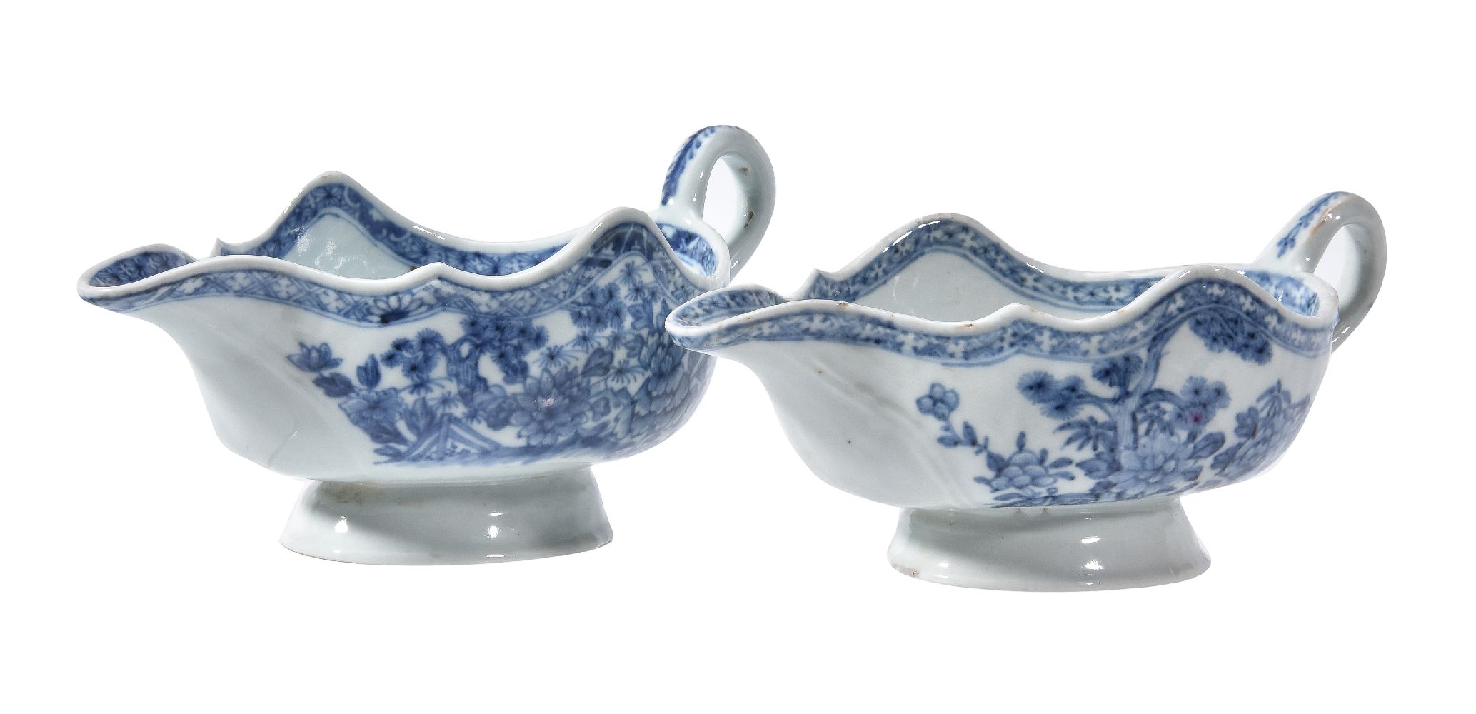 A pair of Chinese blue and white Nanking Cargo sauce boats