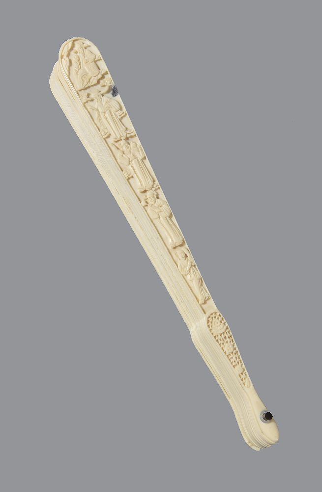 ϒ A Chinese ivory brise fan - Image 4 of 4