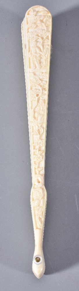 ϒ A Chinese Ivory Brise Fan - Image 3 of 3