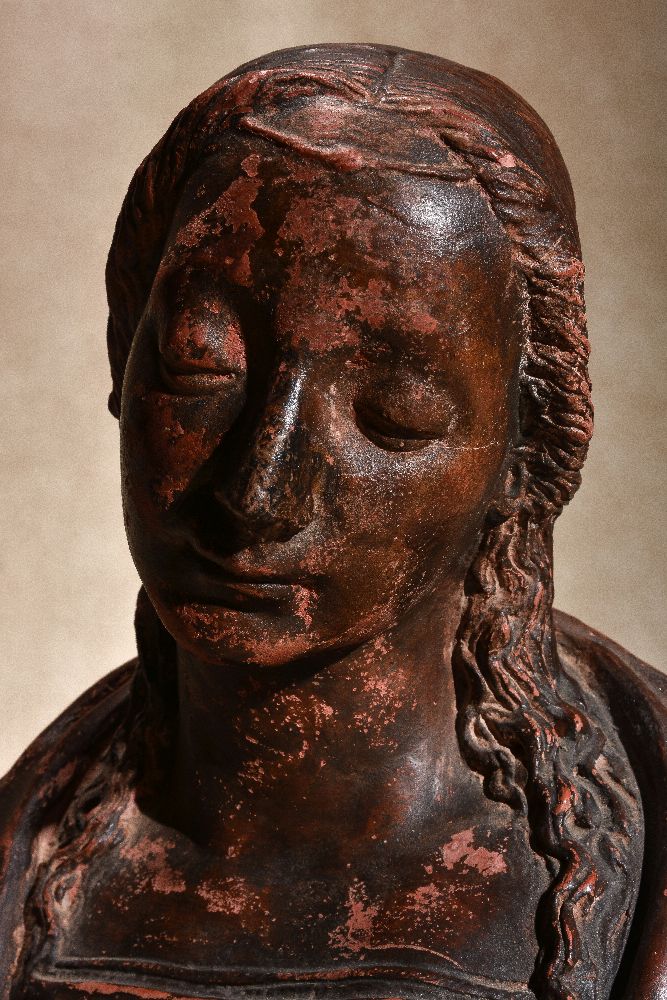 A painted terracotta bust of a maiden - Image 3 of 3