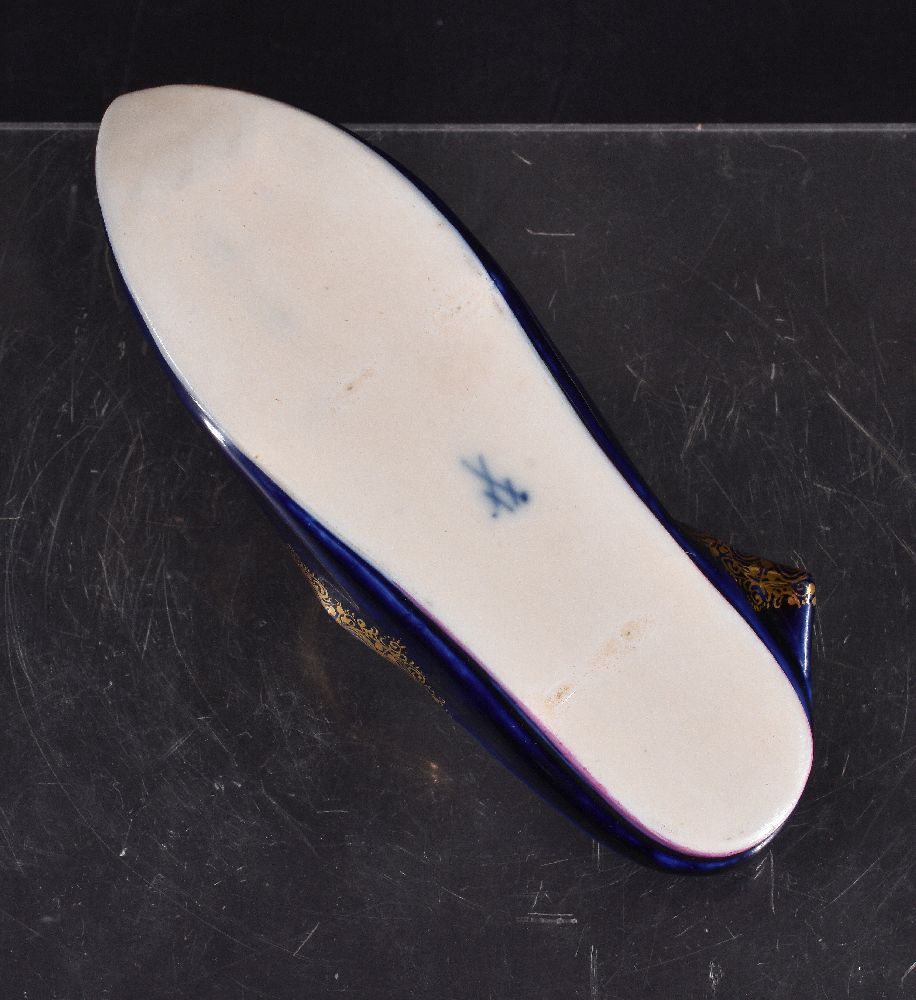 A Meissen blue-ground model of a slipper - Image 4 of 5