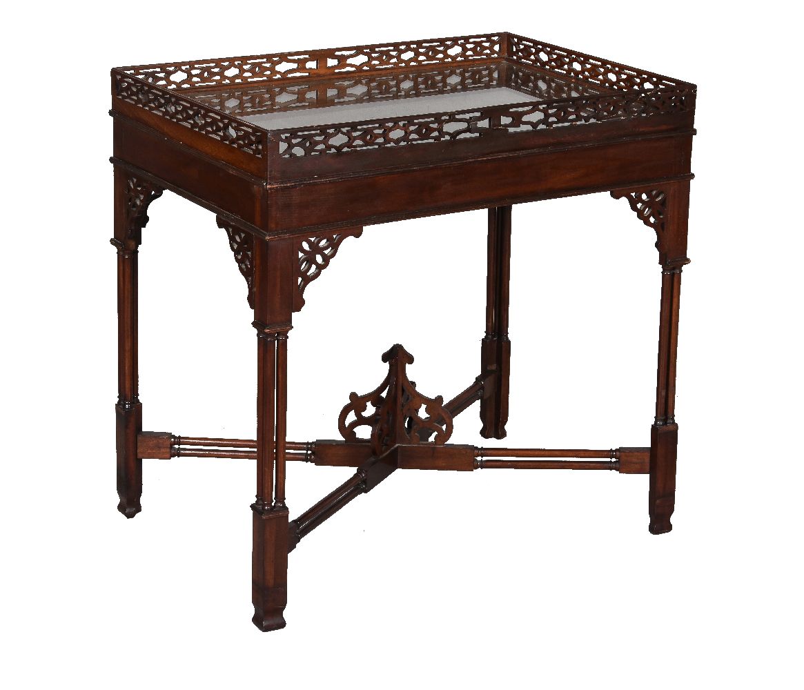 A Victorian mahogany silver table in Chippendale style - Image 2 of 3
