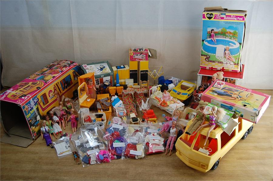 A Large Collection of Vintage Sindy & Barbie