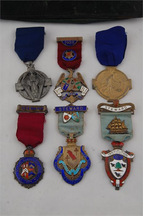 Six Masonic Medals Including The Silver Hall Stone WWI and Masonic silver gilt Gratitude medal - Image 2 of 2