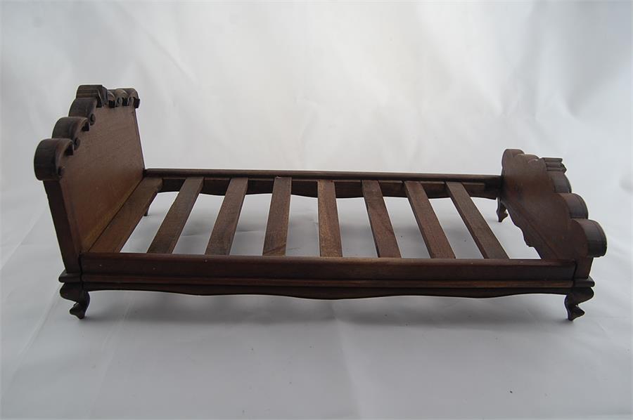 19th / 20th C Mahogany Salesman's Carved Bed Sample - Image 2 of 2