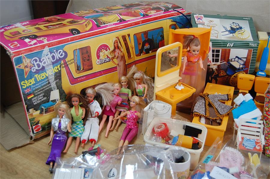 A Large Collection of Vintage Sindy & Barbie - Image 6 of 8