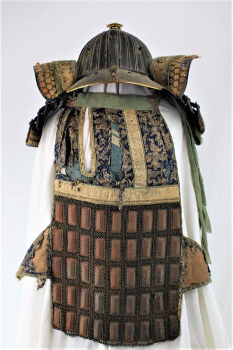 A 32 plate Suji Kabuto, Japanese Edo period with steel and silk embroidered body armour