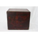 18th / 19th C. Chinese lidded box, painted on all sides