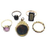 Victorian gold hardstone swivel fob stamped 9ct, gold stone set ring stamped 18ct,