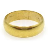 22ct gold wedding band hallmarked approx 5.