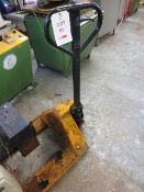 Pallet truck (excluding contents)