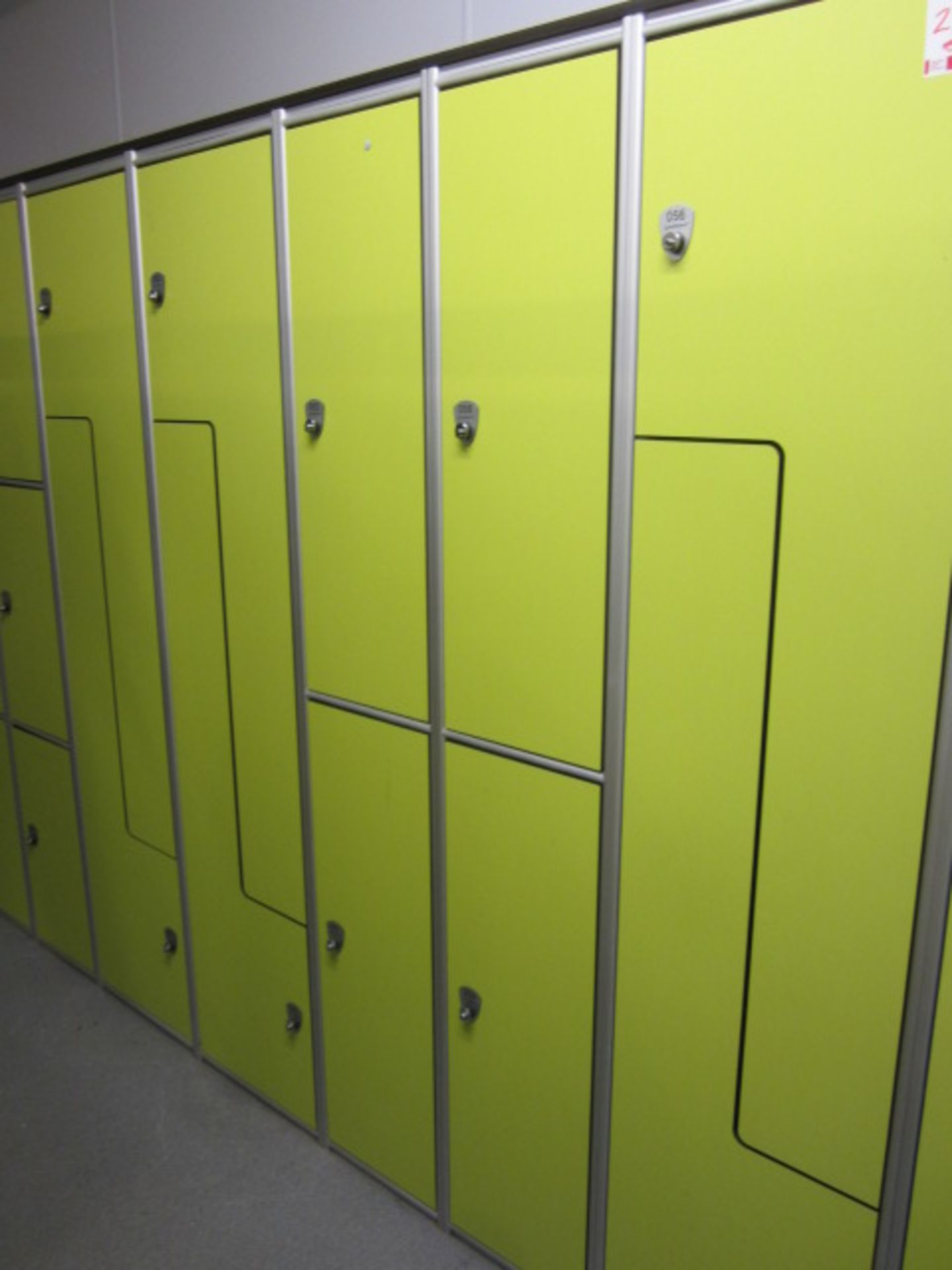 6 x metal changing room lockers, various locker configurations, approx. size width: - Image 2 of 2