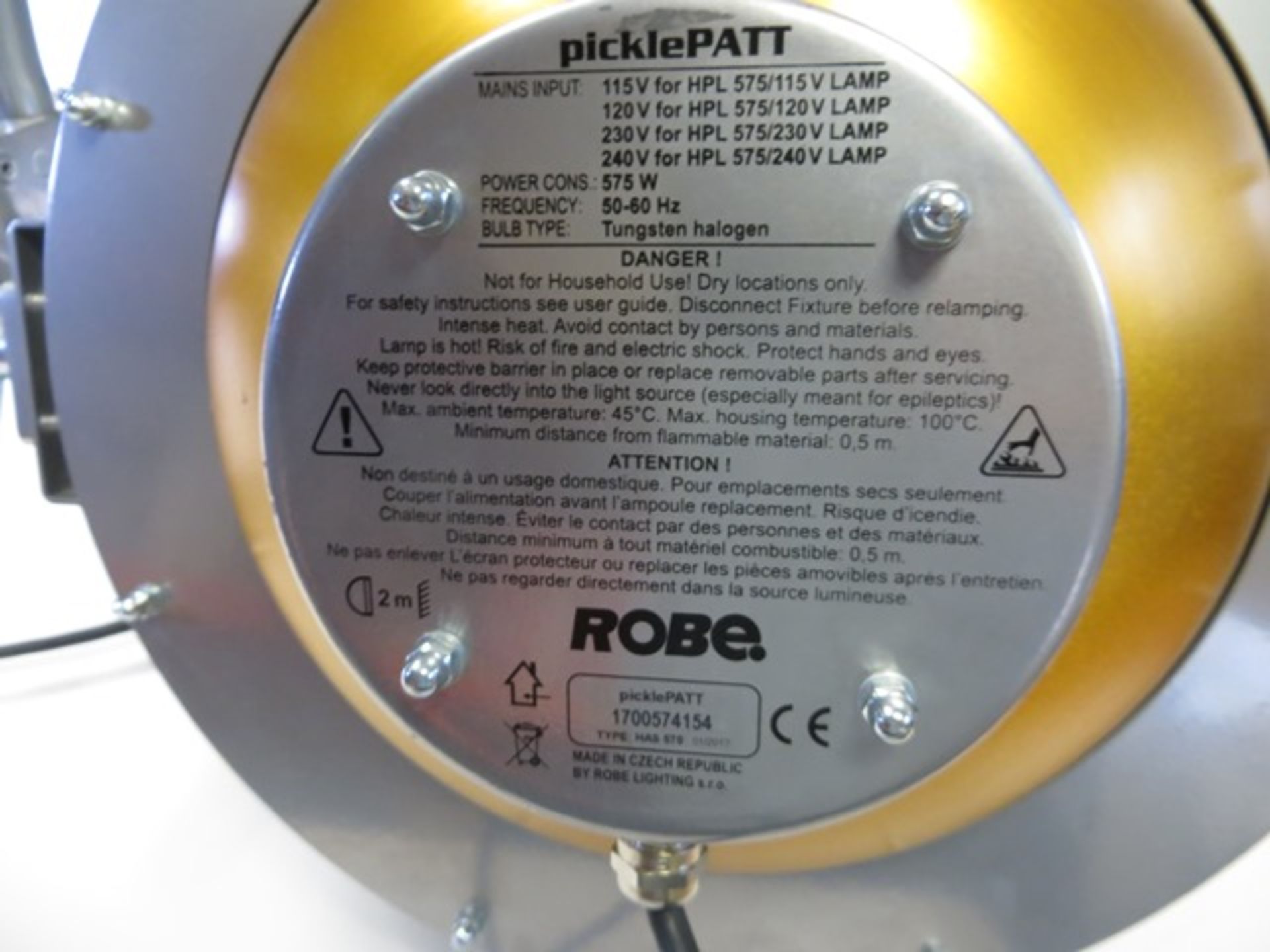 Pair of Robe Pickle Patt type HAS 575 Lamps s/n 1700562407 & 1700574154 c/w Flight Case - Image 5 of 8