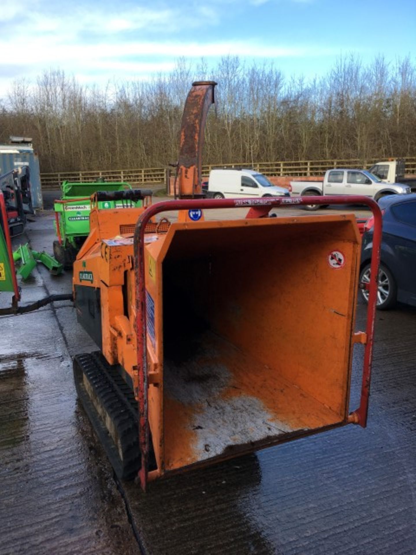 Jensen 141Z doubletracked woodchipper, Serial No: 11030235645, Indicated Hours: 1100Lot located at: - Image 4 of 4