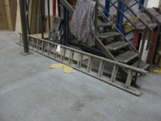 Aluminium double extension ladder