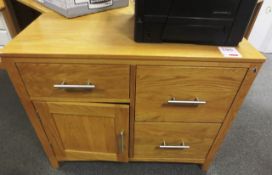 One oak triple drawer, single door cabinet, approx. 930 x 450 x 750mm