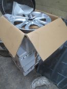 Quantity of assorted stock to include: Seals, lining, roof box, roof rails and alloy wheels. (