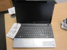 Acer travelmate P253-M Core i3 laptop