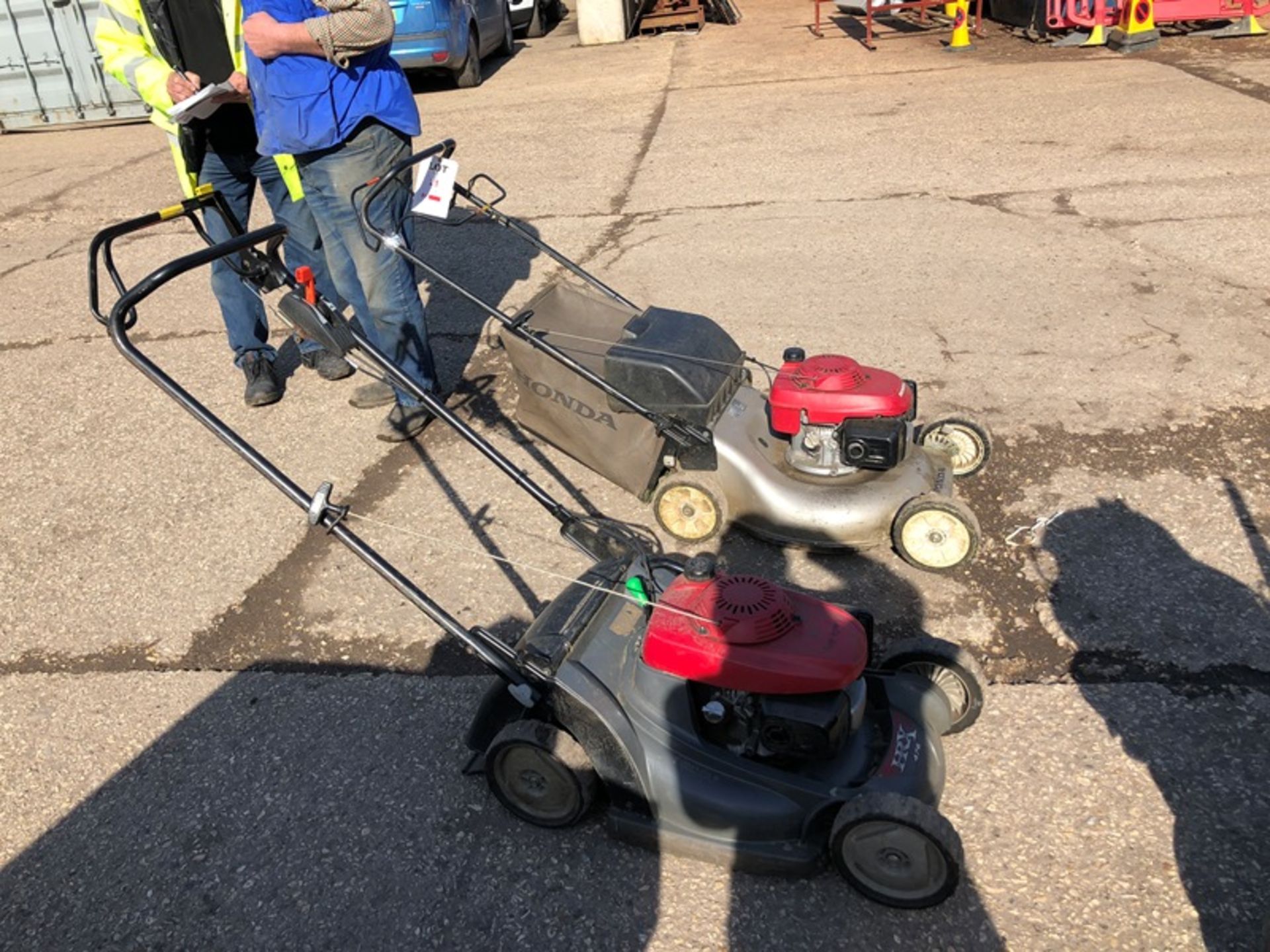 2 x Honda petrol mowers - Image 4 of 4