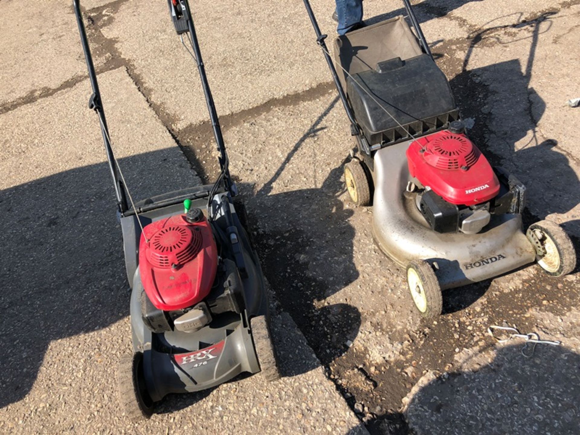 2 x Honda petrol mowers - Image 3 of 4