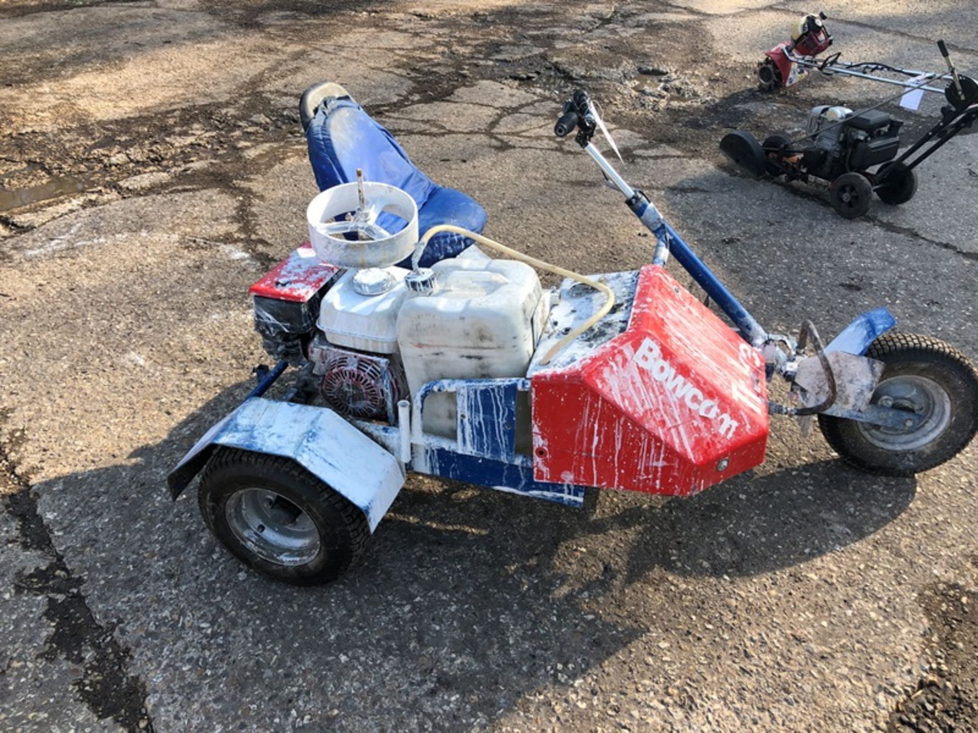 Bowcom Trike ride on pitch lining trike with Honda petrol engine - Image 3 of 5