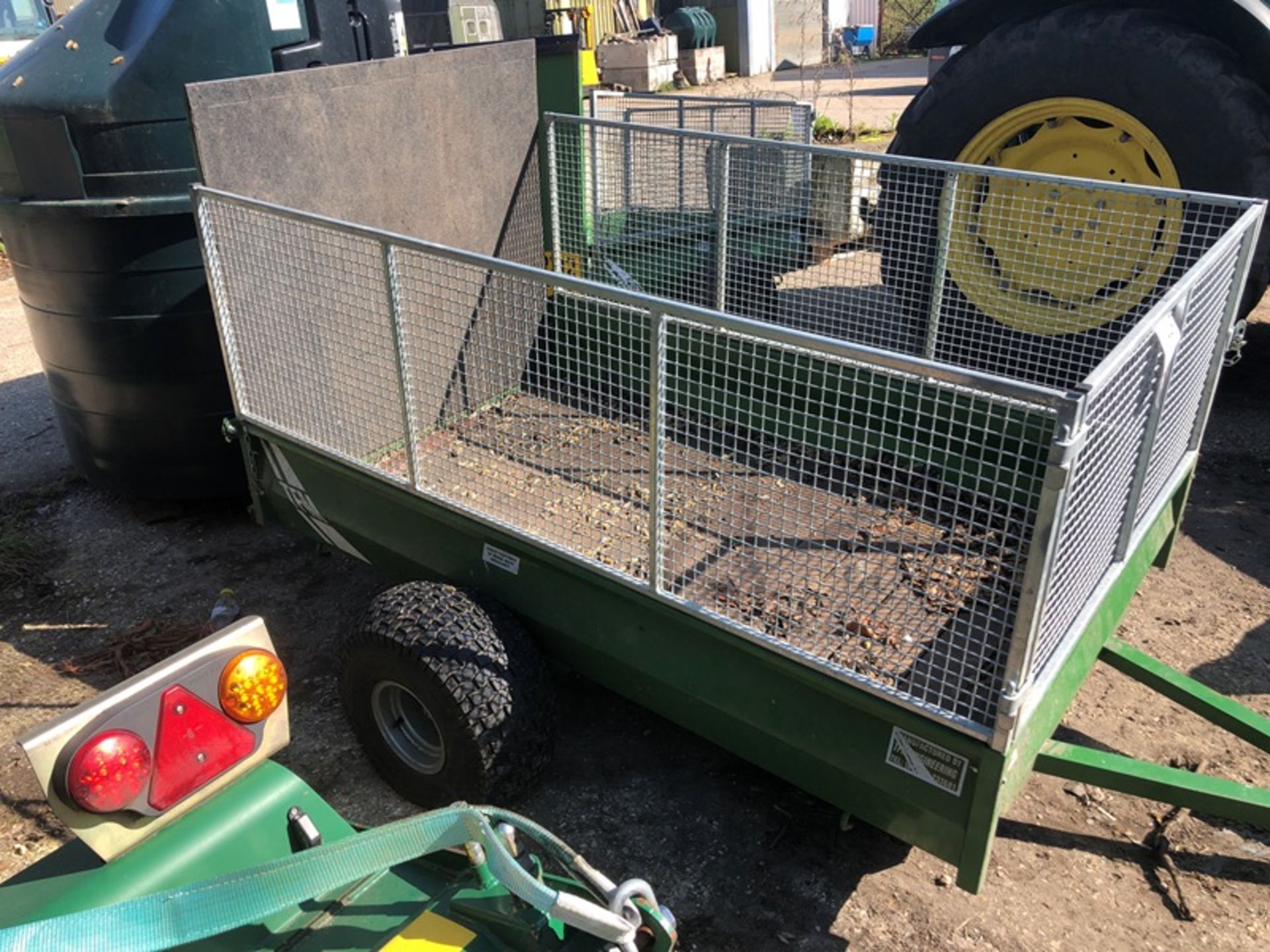 TFM Engineering lightweight trailer to suit Quadbike or compact tractor (contents not included) - Image 3 of 3