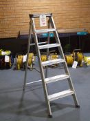 Youngman 5 rung GRP aluminium stepladder