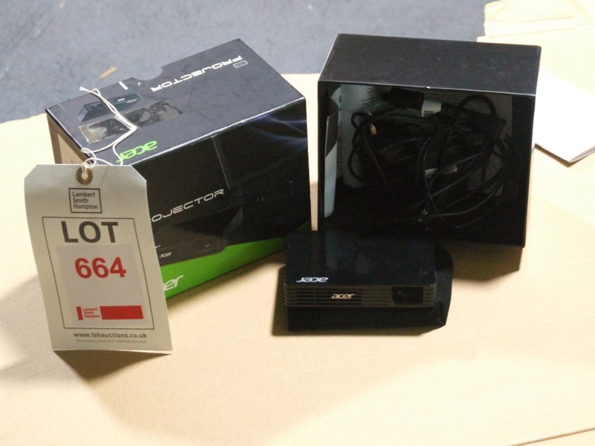 Acer C120 LED pocket projector, boxed, with AC adaptor and case