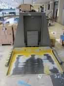 Polar Mohr paper lift, model L100-W-6, machine number 637/2045 (1996), pallet size 1480mm x