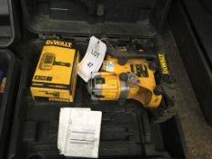 Laser levelling equipment comprising of DeWalt DW073 Dewalt DW073 rotary laser level, a DeWalt