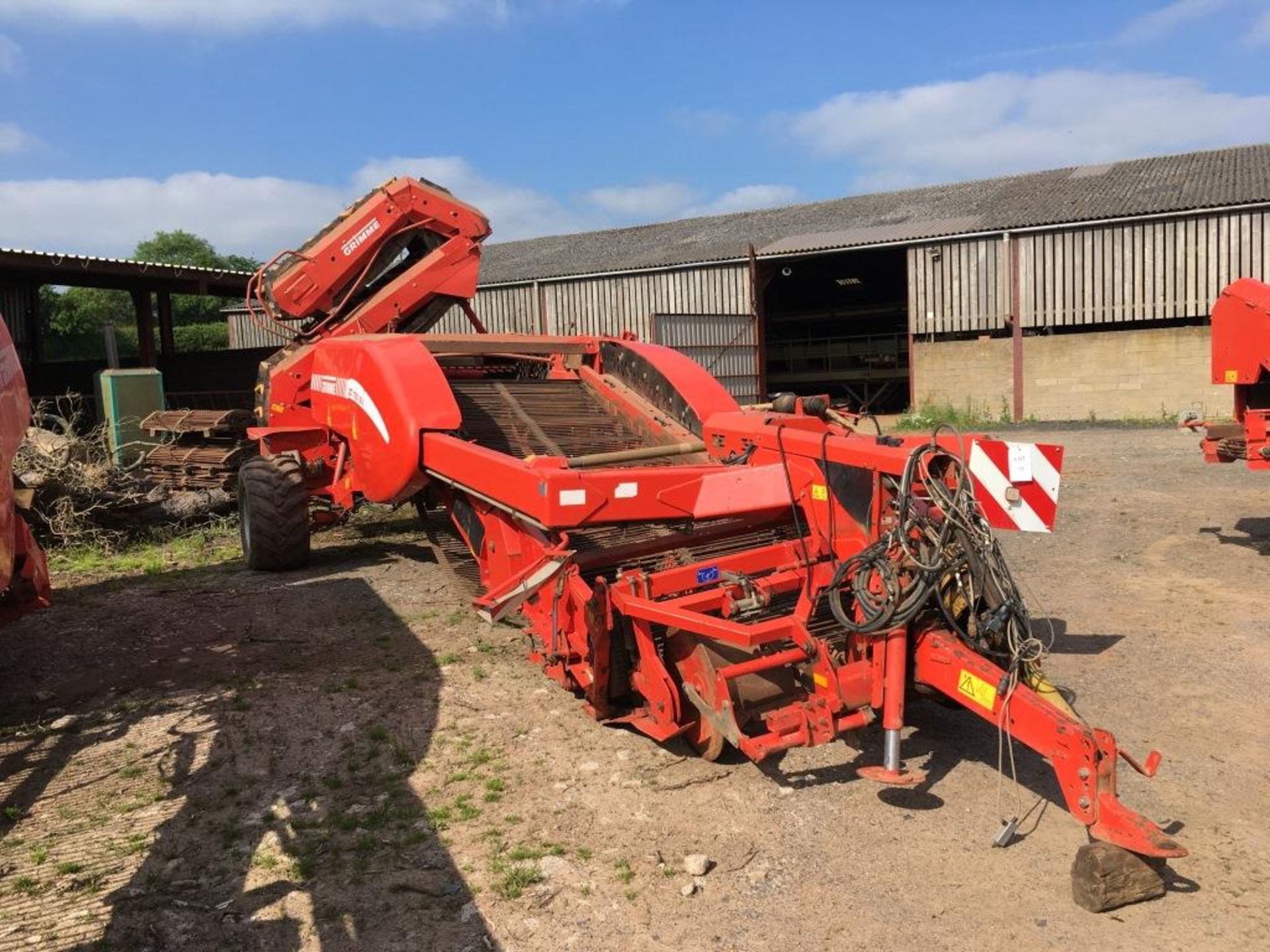 Grimme GZ 1700DLS two row potato harvester, serial number: 44201017 (2002)