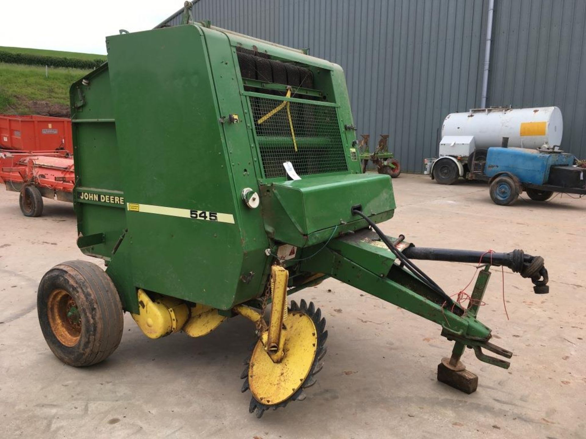 John Deere 545 round baler, serial number: 1750 (1989)