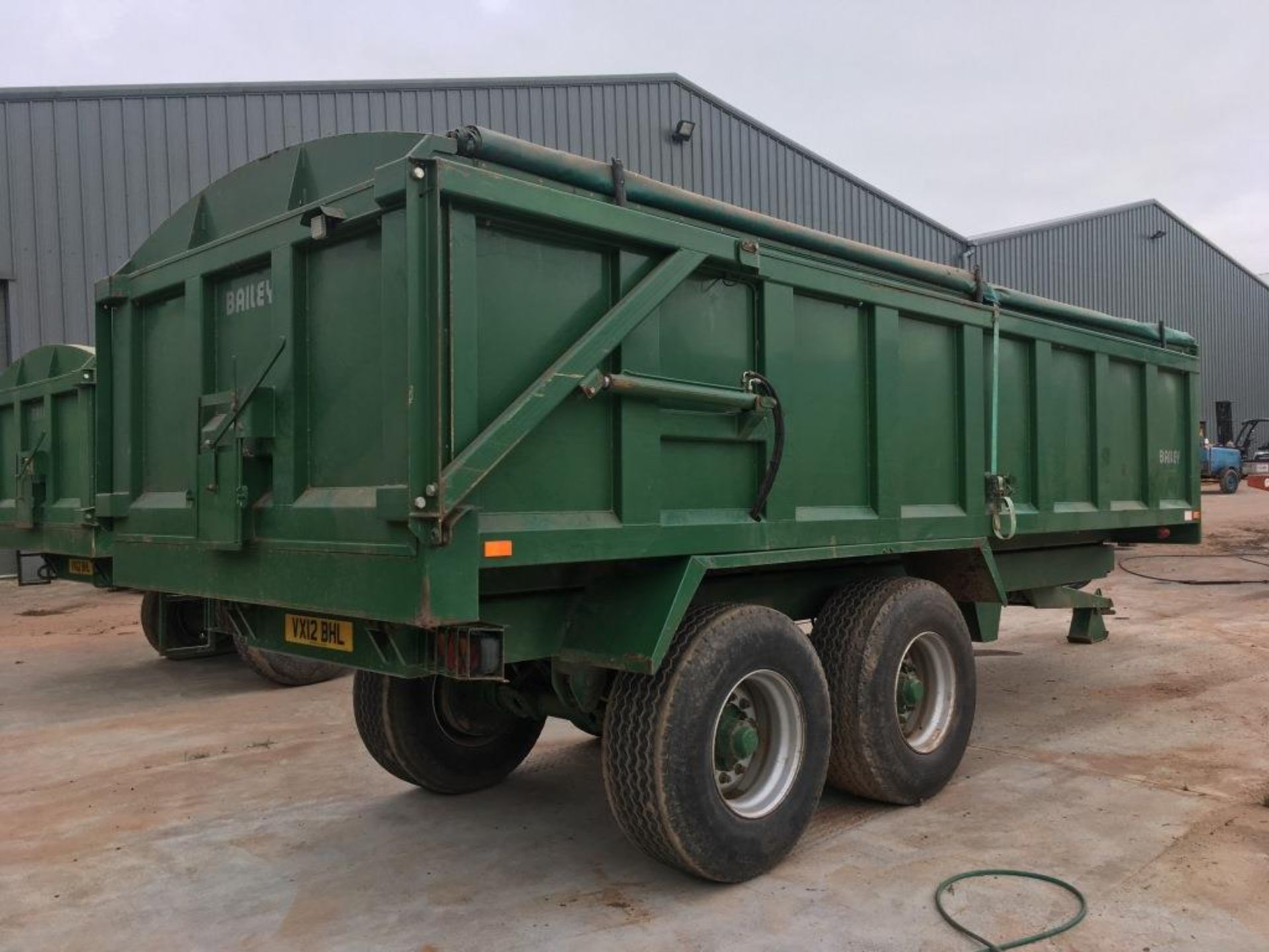 Bailey 14 ton twin axle tipping root trailer, super singles, serial number: 7512.14T (2008) - Image 6 of 10