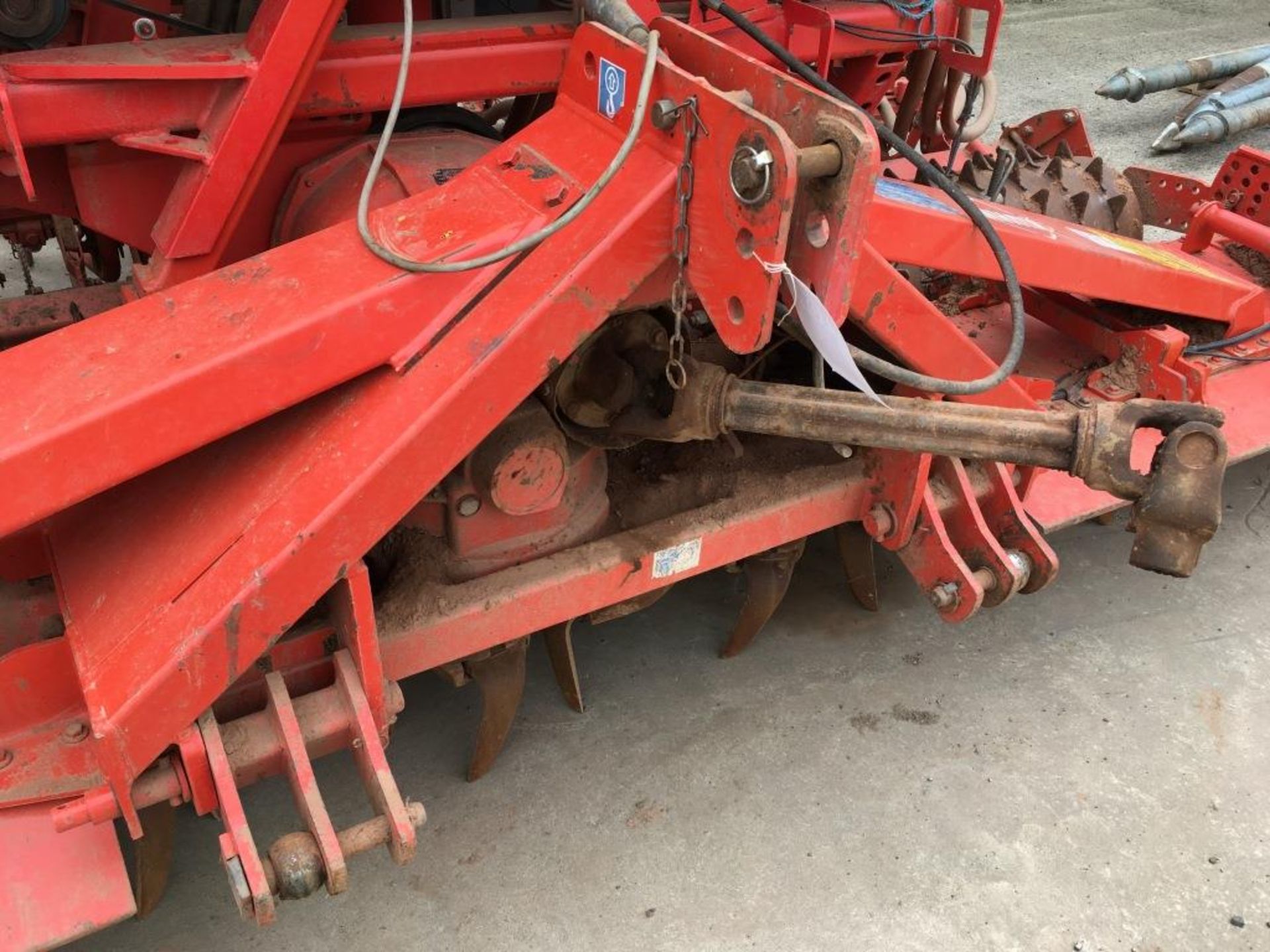 Kuhn HR 4003D 14' power harrow, serial number: A4631 (2002) with Kuhn Venta LC 402 seed drill, - Bild 6 aus 15