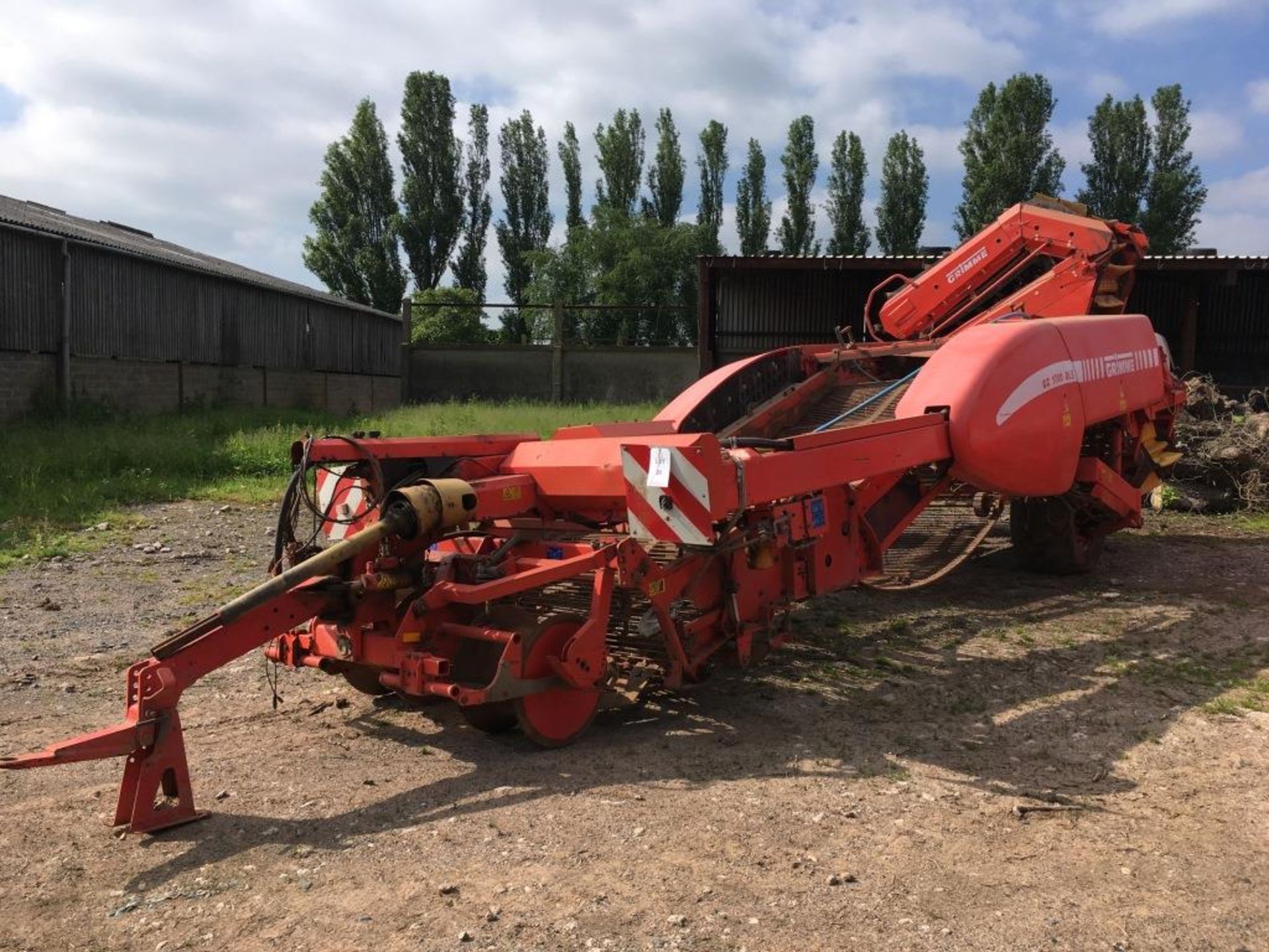 Grimme GZ 1700 two row potato harvester (no plate, advised 2002)