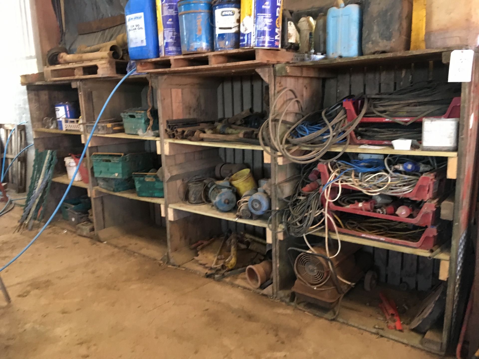 Contents of spares and tools in 4 bays