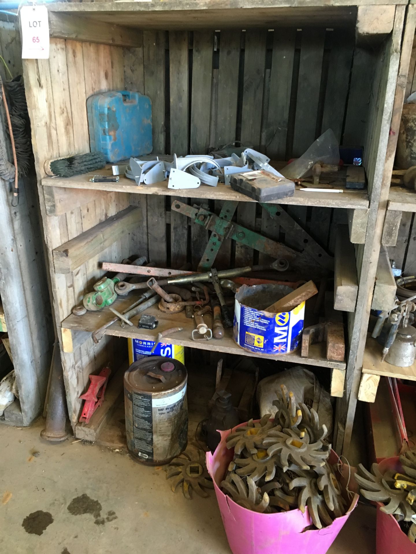 Contents of spares and tools in 4 bays - Image 5 of 5