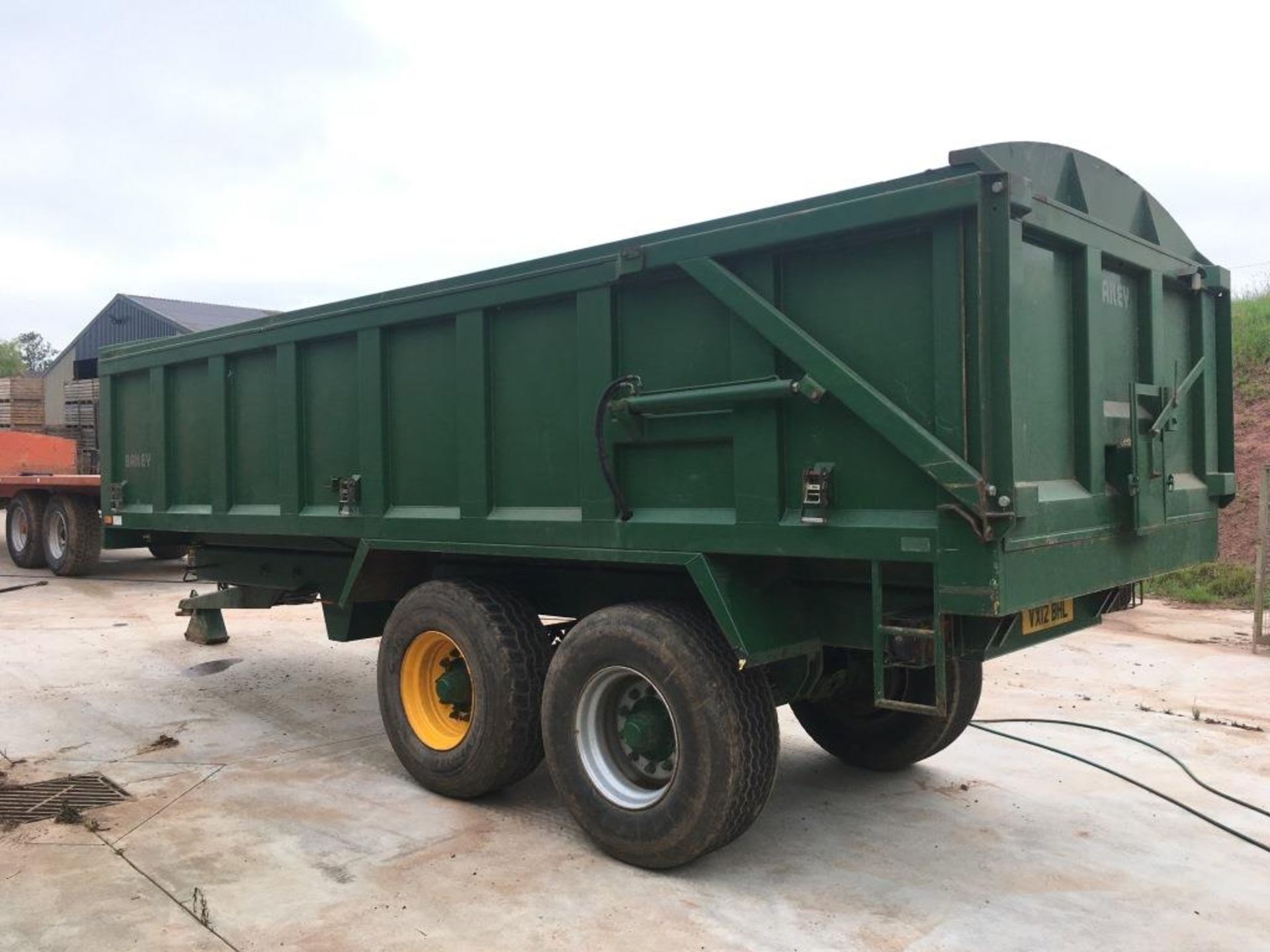 Bailey 14 ton twin axle tipping root trailer, super singles, serial number: 7512.14T (2008) - Image 5 of 10