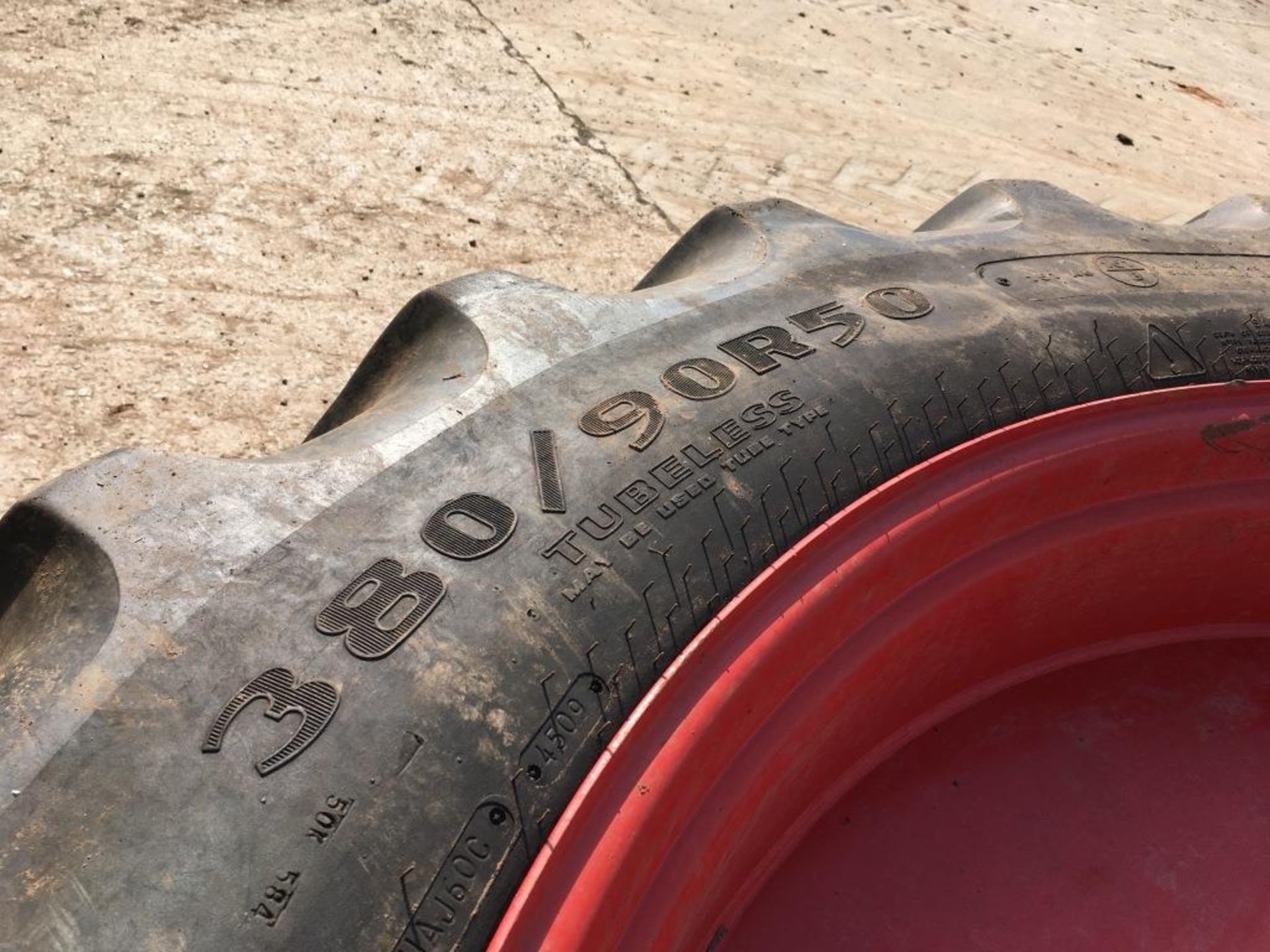 A set of row crop wheels and tyres, rear: Goodyear RT800 380/90R50, front: Agrimax RT855 340/85R36 - Image 8 of 9